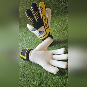 Goalkeeper gloves Adidas predatorPro Size 12